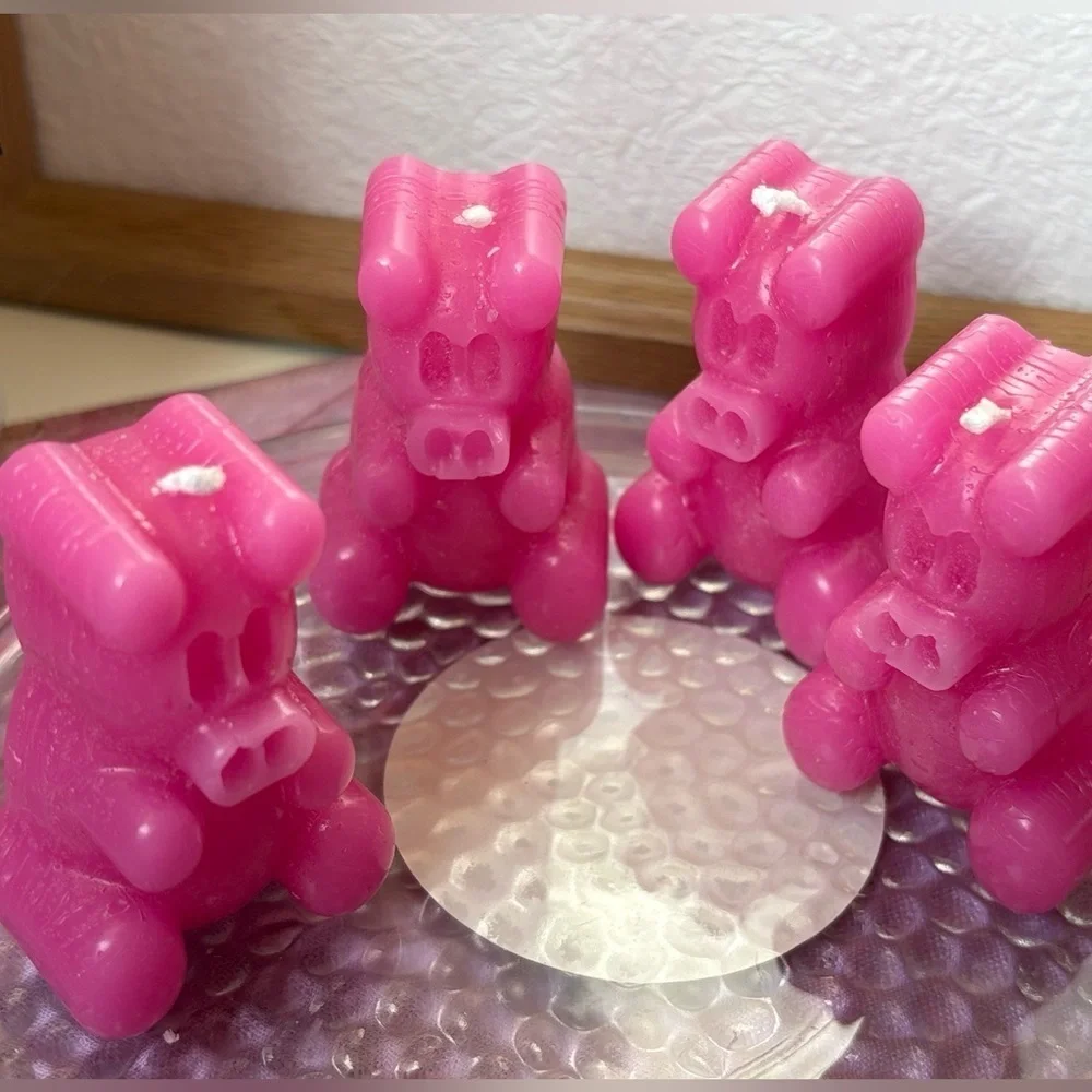 🍭Pink little piglets -Shaped Candles🧁